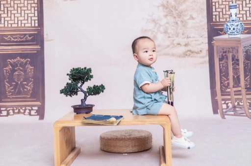 黔东孕妇八个月肚子胀